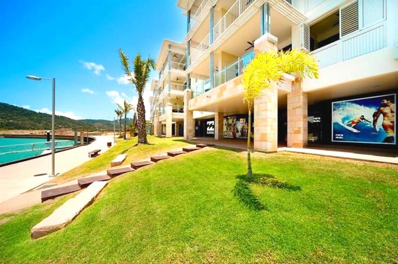 Absolute Luxury Marina Lifestyle At The Port Of Airlie Beach Exterior foto