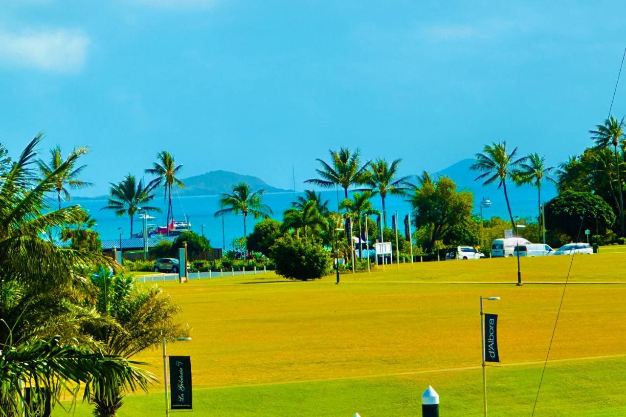 Absolute Luxury Marina Lifestyle At The Port Of Airlie Beach Exterior foto
